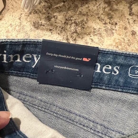 Vineyard Vines straight edge denim skirt NWT - Picture 6 of 6